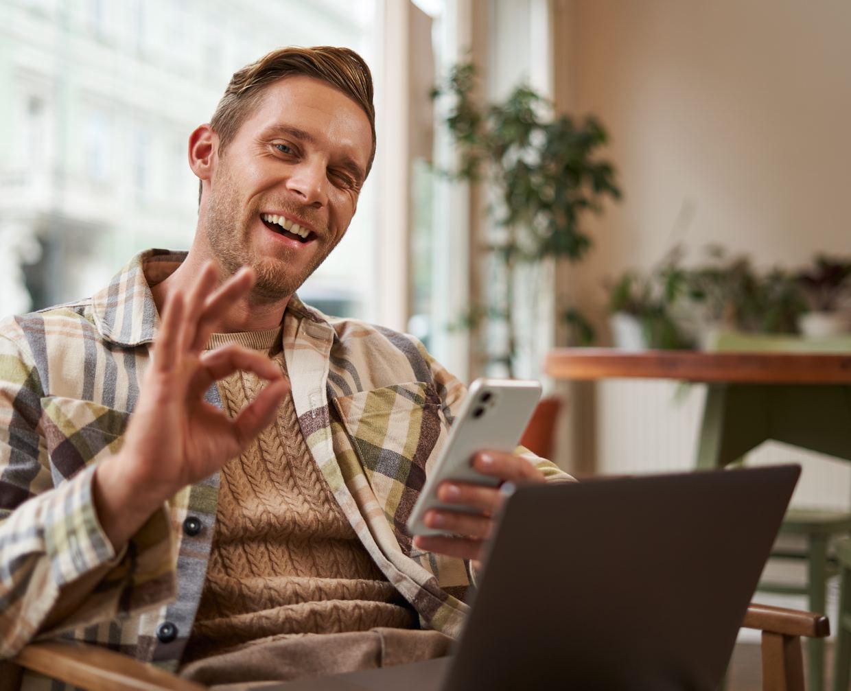 Freelancer houdt haar uren en facturen bij in de Tempo-app